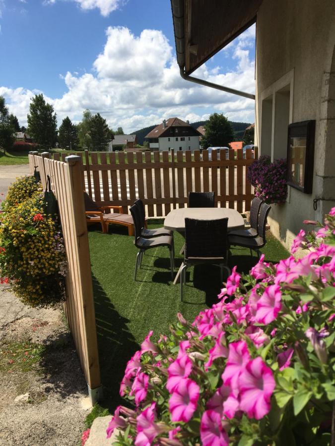 Apartamento La Source Du Pre Masset Métabief Exterior foto
